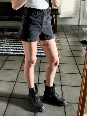 High scrunch waist shorts